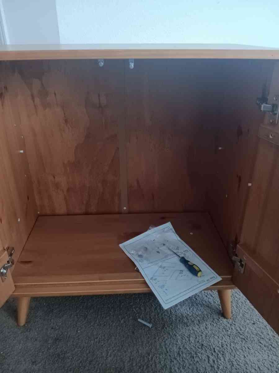 beautiful oak cabinet - Indianapolis, Indiana - FleaMarketBay