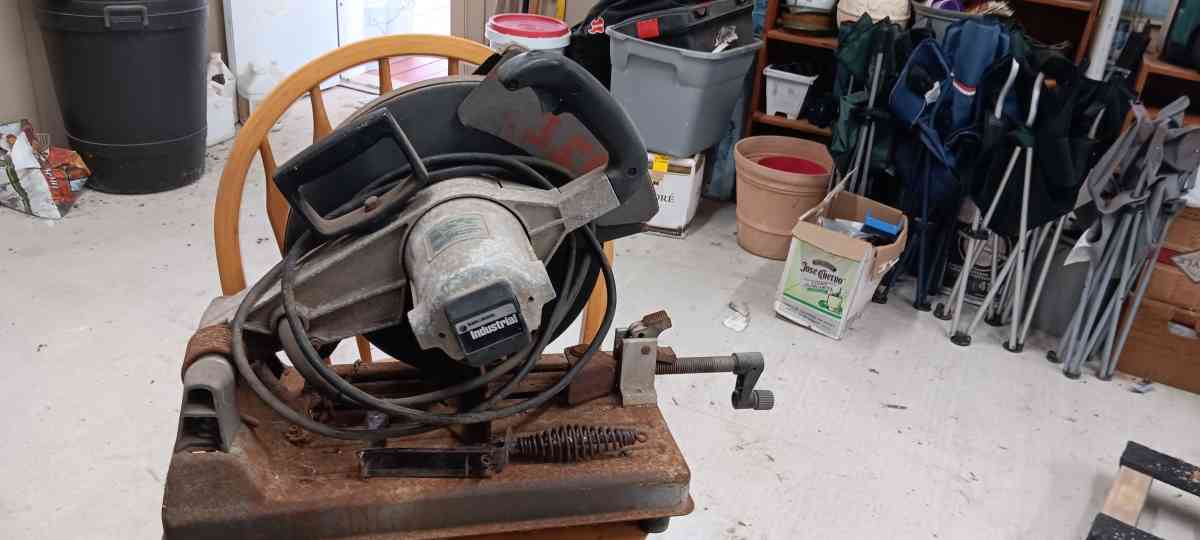 Black and decker industrial chop saw - Paige, Texas