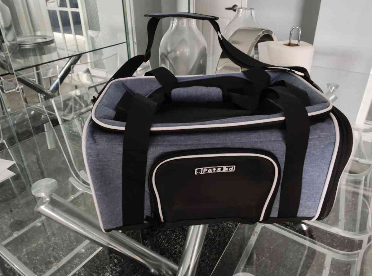 Petskd Top Expandable Pet Carrier Pickup by buyer or deliver - Fort Lauderdale, Florida