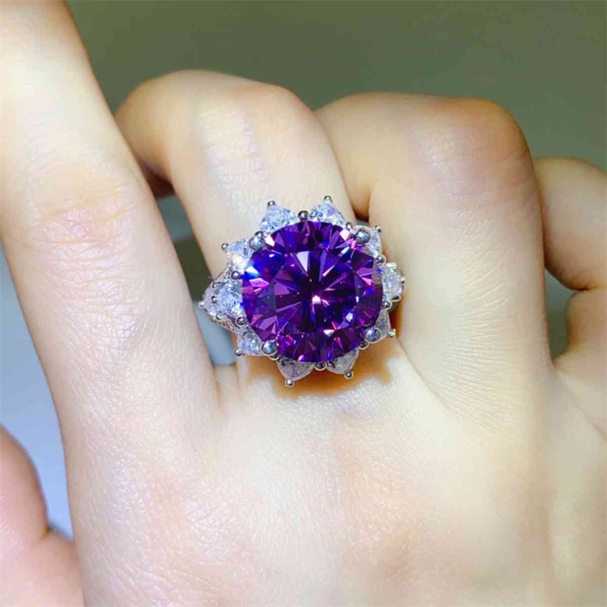 Moissanite Flower Shape Ring - Vancouver, Washington - FleaMarketBay