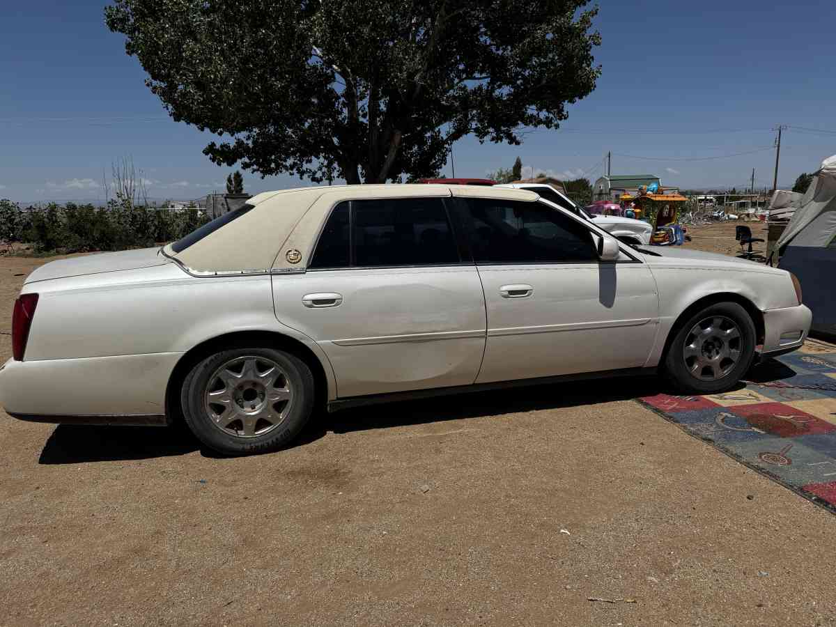 2000 Cadillac Devile - Albuquerque, New Mexico - FleaMarketBay