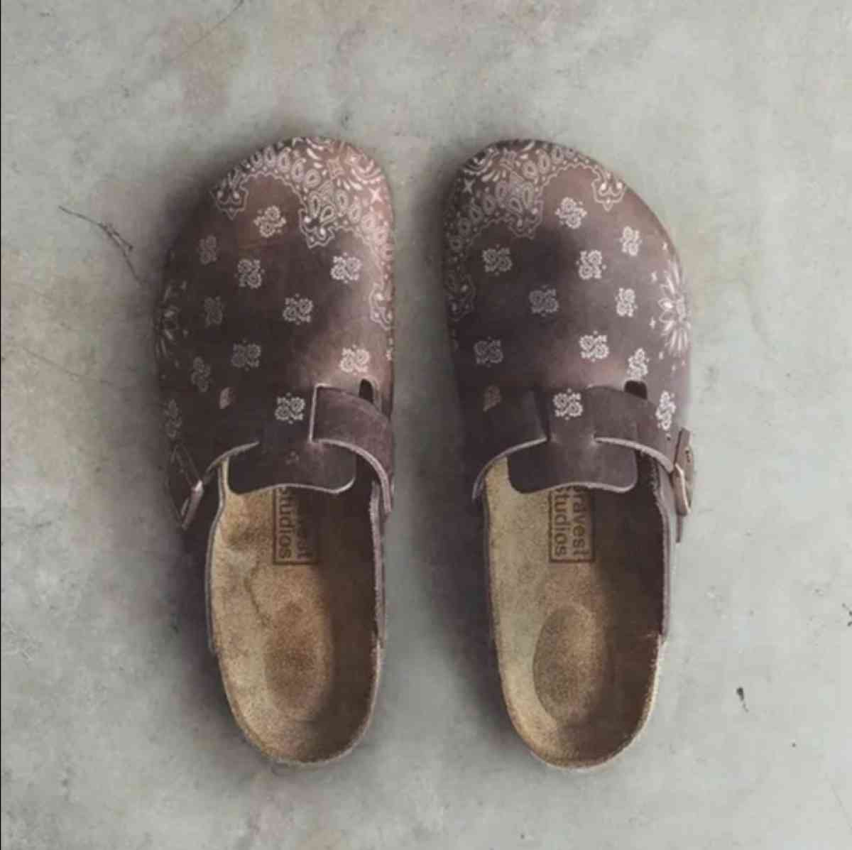 Bravest Studio London Mule Mocha Paisley 9 NWT - Altamonte Springs, Florida - FleaMarketBay