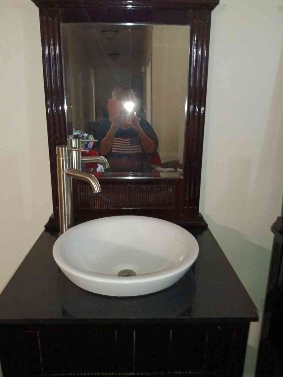 Elegant Stylish Wooden Vanities - Fort Stockton, Texas - FleaMarketBay