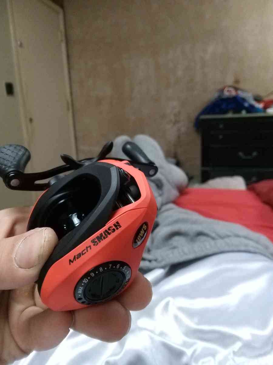 lews mach smash baitcaster reel - Cromwell, Kentucky - FleaMarketBay