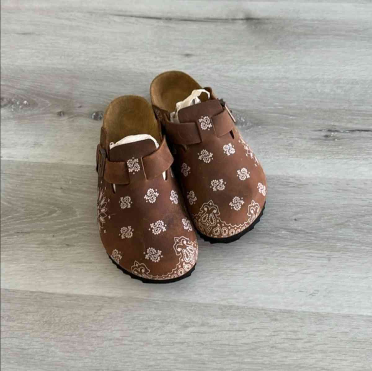 Bravest Studio London Mule Mocha Paisley 9 NWT - Altamonte Springs, Florida - FleaMarketBay