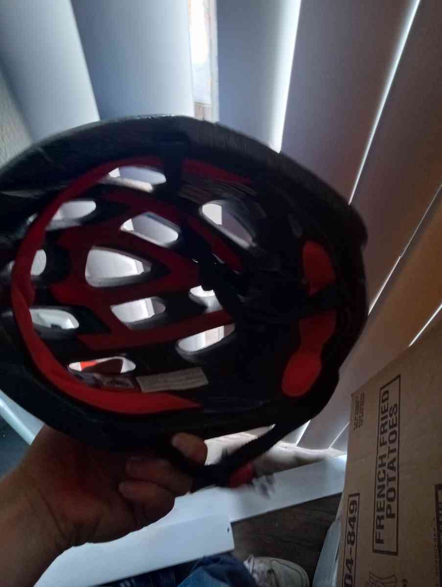 aerous bike helmet - Colorado Springs, Colorado - FleaMarketBay