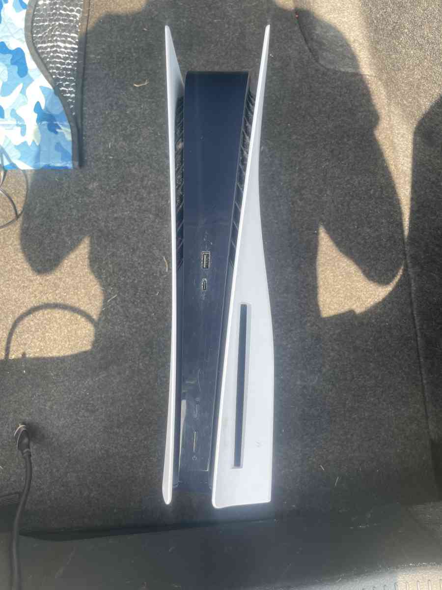 PlayStation 5 - Port Richey, Florida - FleaMarketBay