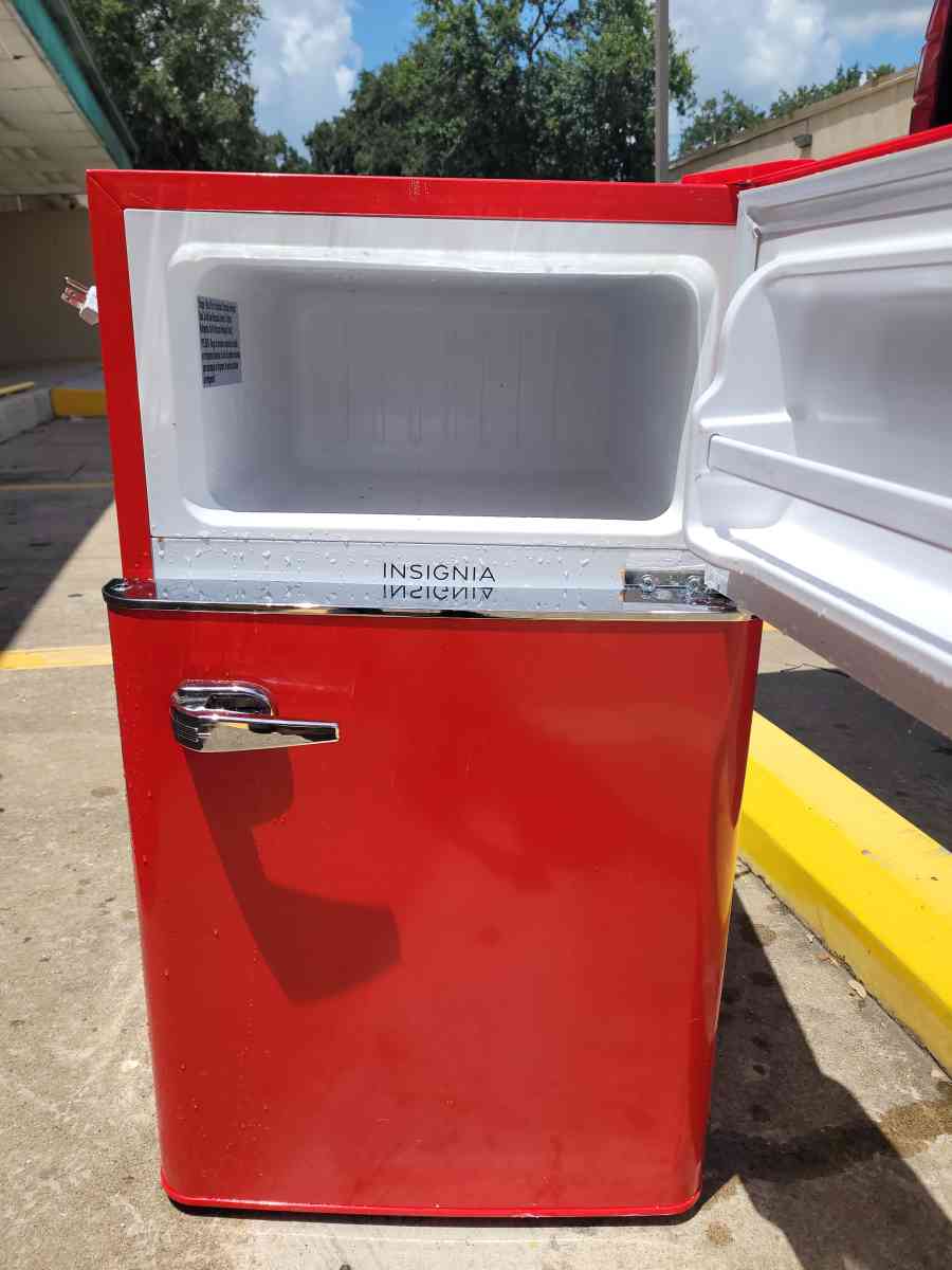 mini fridge - Houston, Texas - FleaMarketBay