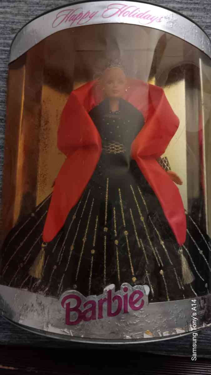 Happy holidays Vintage BARBIE SET have 43 more - Glendale, Arizona - FleaMarketBay