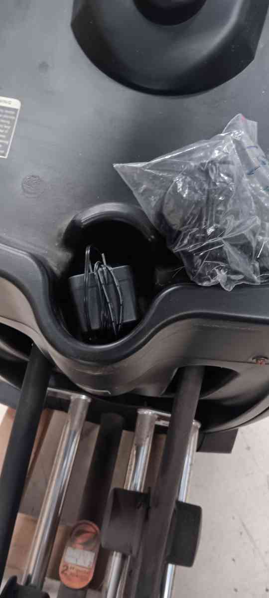 q35 octane fitness treadmill - Paige, Texas - FleaMarketBay