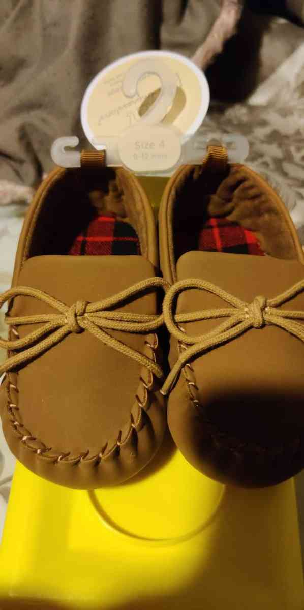 wholesale infant shoes - Lincoln, Missouri - FleaMarketBay