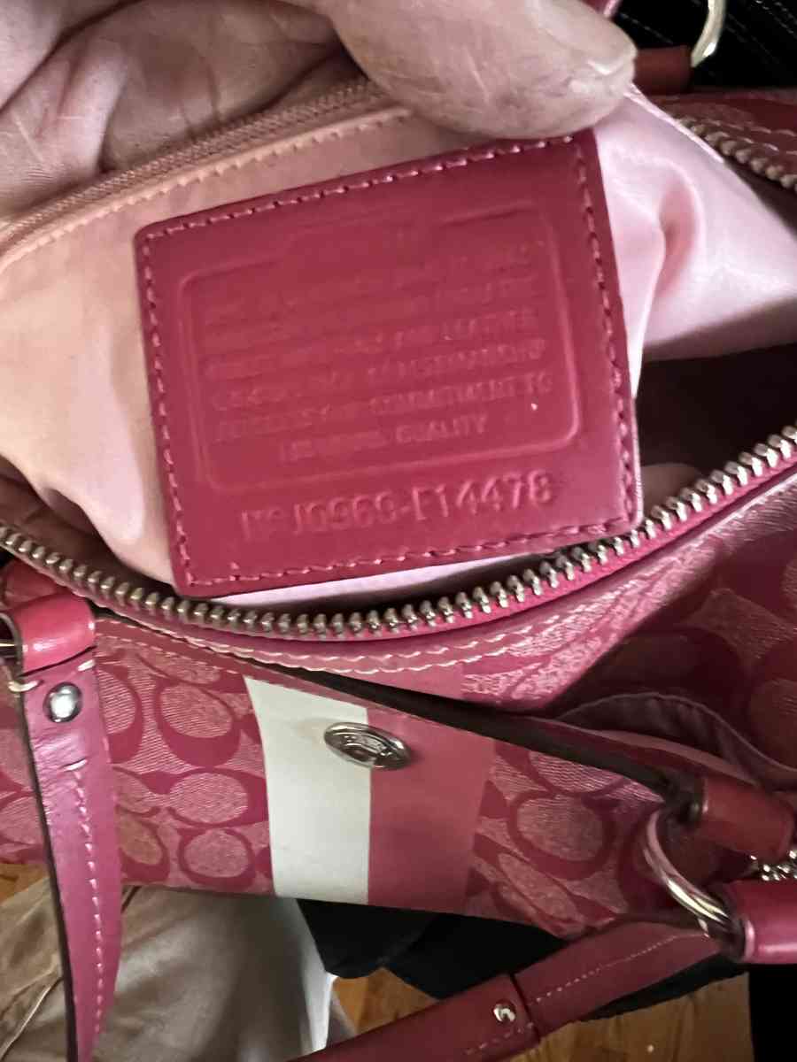 coach hand bag - Afton, Tennessee - FleaMarketBay