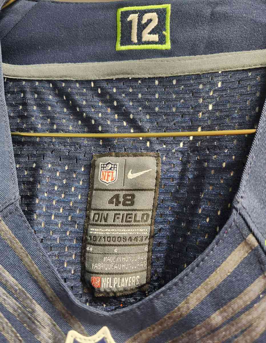 NFL Seahawks Marshawn Lynch 24 Onfield 24 Seahawks Jersey - Kenner, Louisiana - FleaMarketBay