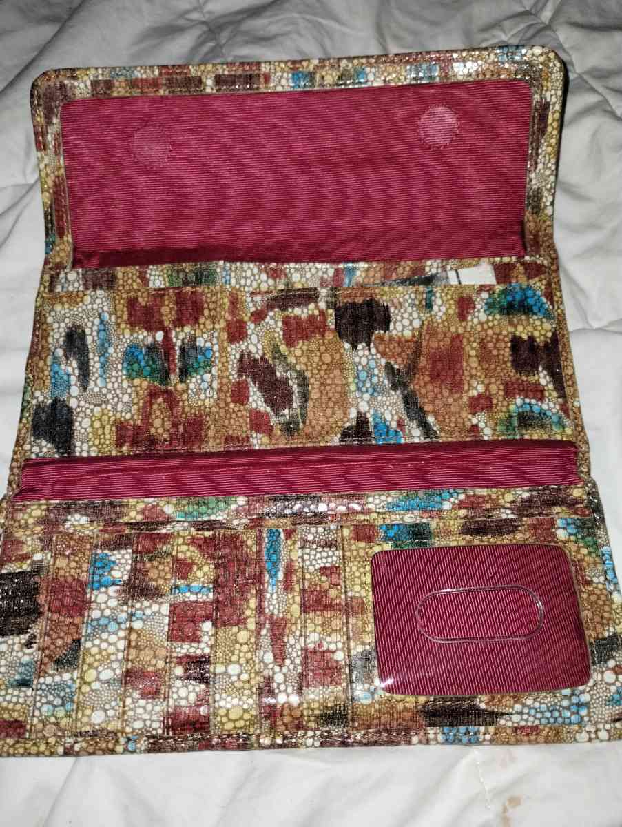 Authentic Hobo multicolored wallet with magnetic closure - Platte City, Missouri - FleaMarketBay