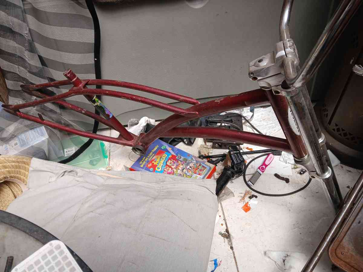 26 inch stretch lowrider beach cruiser - Anaheim, California - FleaMarketBay