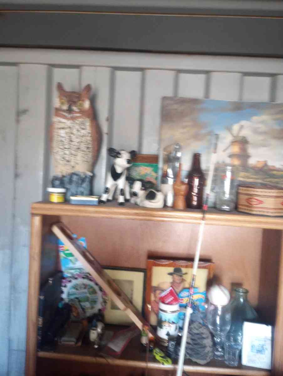 a few things old antique table beautiful - Commerce City, Colorado - FleaMarketBay