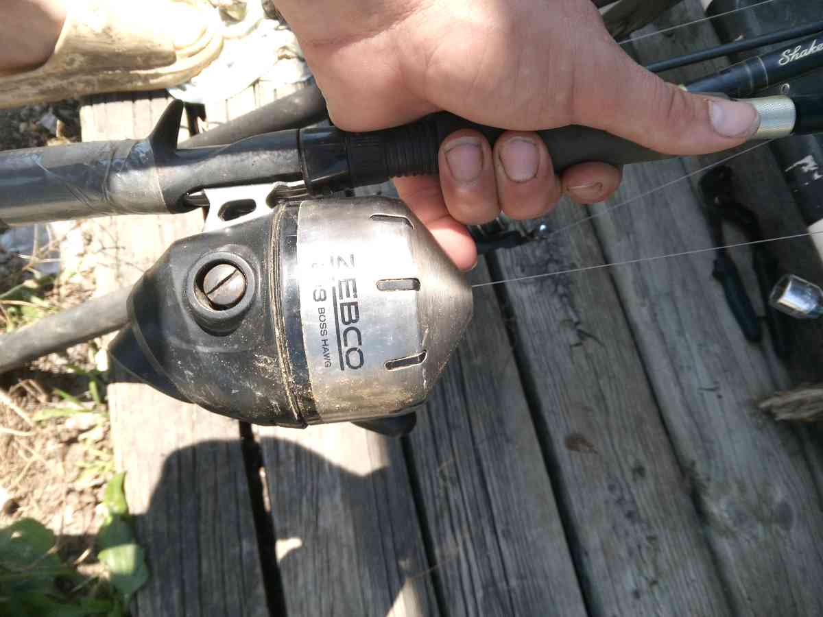 catfihing poles and reels - Cromwell, Kentucky - FleaMarketBay