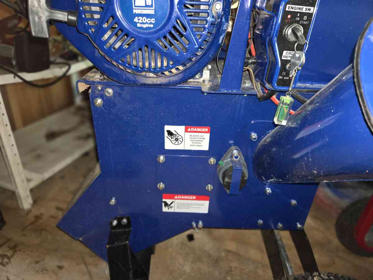 Powerhorse Wood Chipper - Fredericksburg, Virginia - FleaMarketBay