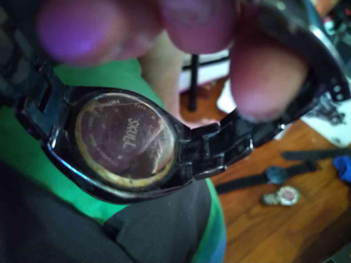 skull quartz analog watch dragon on face - Anderson, Indiana - FleaMarketBay