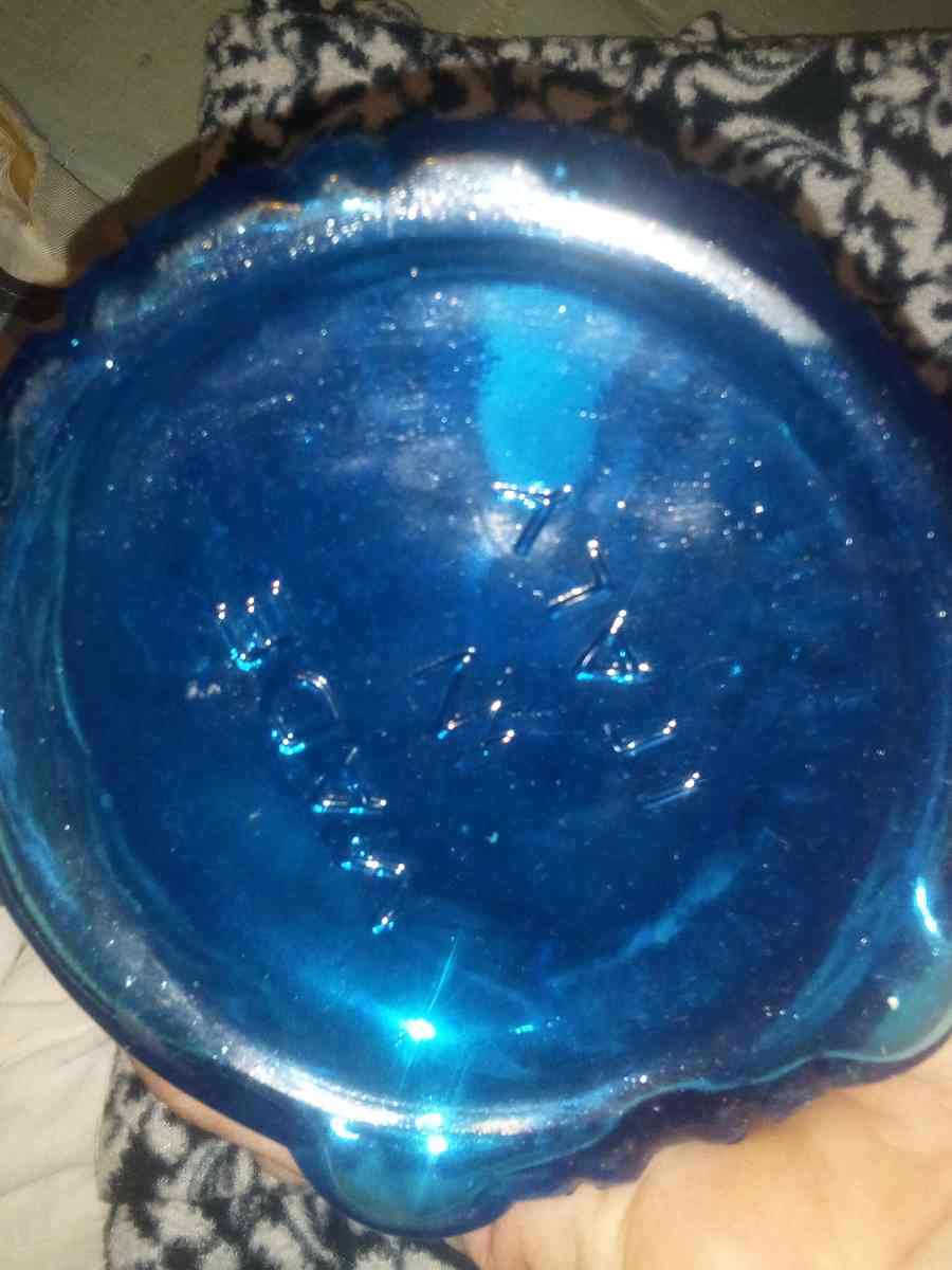BLUE ITALIAN GLASS DECANTER - Winnfield, Louisiana - FleaMarketBay