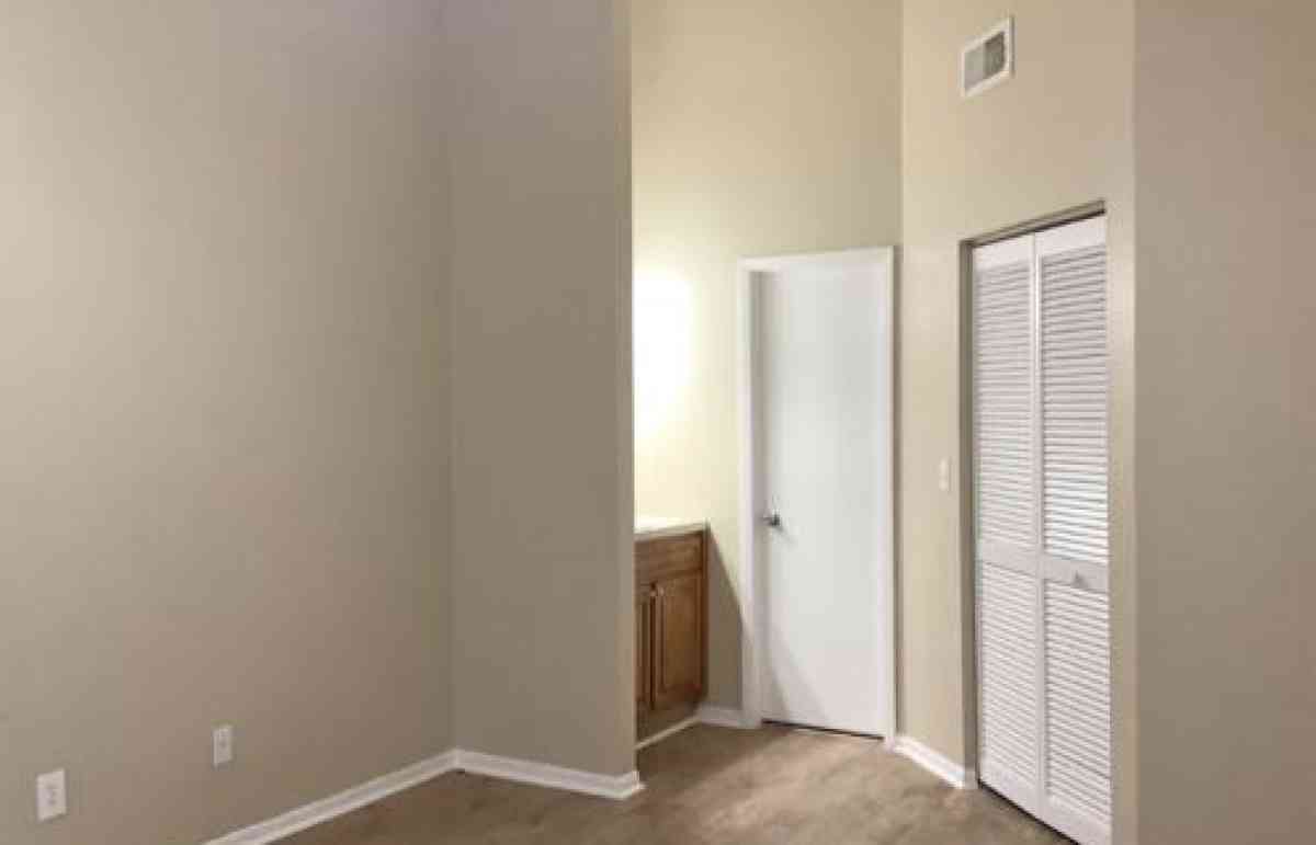 House for Rent - Brandon, Florida - FleaMarketBay