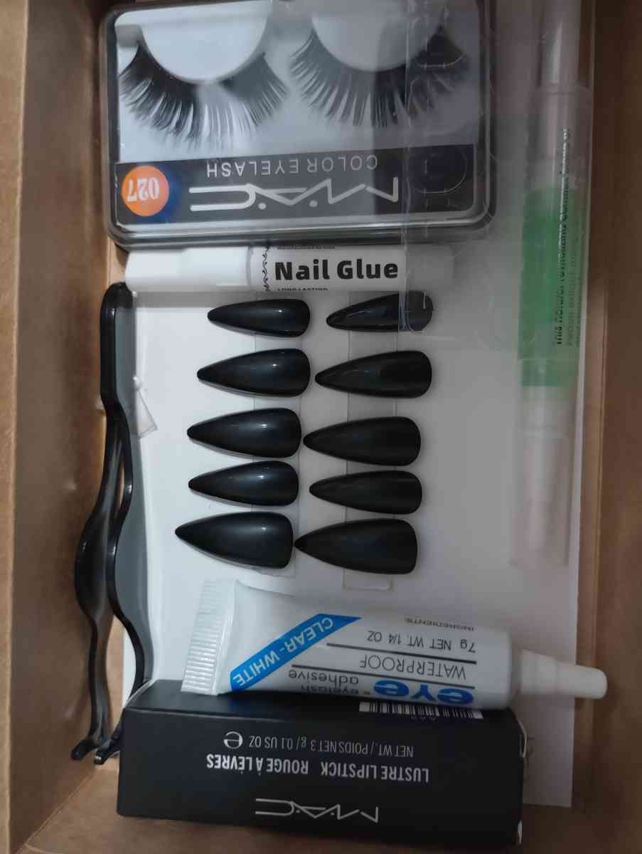 Complete Nail  Lash Beauty boxes - Orlando, Florida - FleaMarketBay