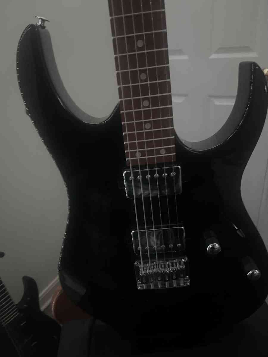 Guitars for sale price reduced - Louisville, Kentucky - FleaMarketBay