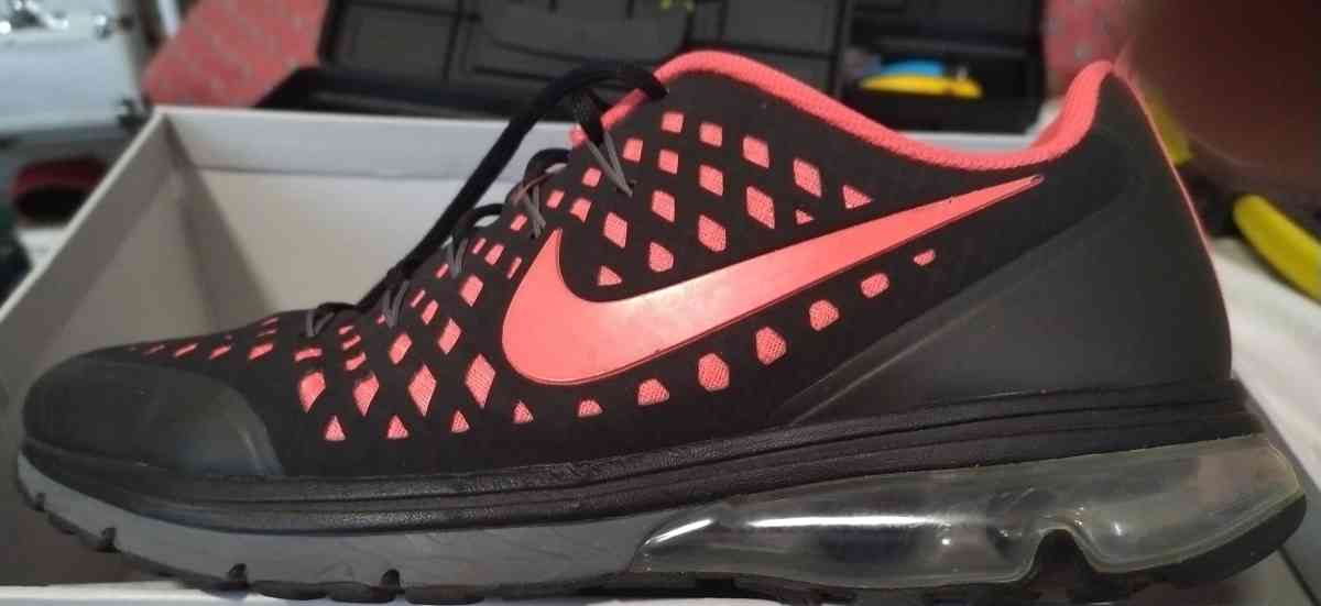 Nike Air Max Supreme  FLORESCENT - Pittsburgh, Pennsylvania