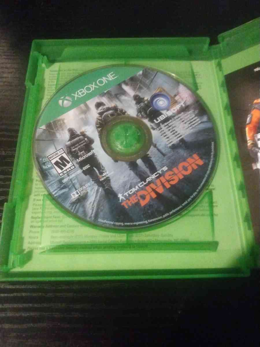 selling the original division for the Xbox one - Detroit, Michigan - FleaMarketBay