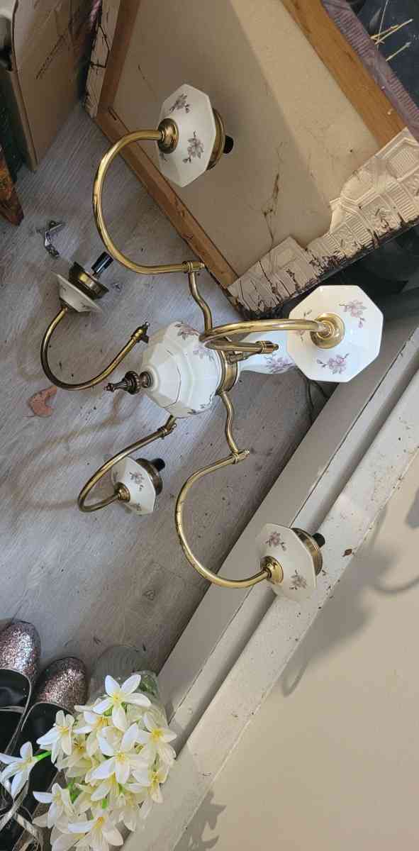 antique porcelian and brass flower chandelior - Cleveland, Ohio - FleaMarketBay
