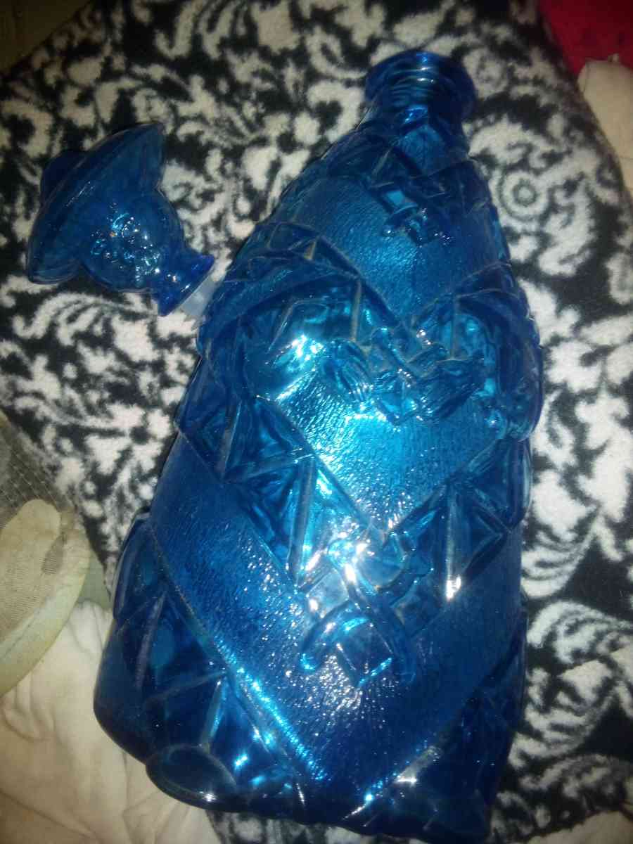 BLUE ITALIAN GLASS DECANTER - Winnfield, Louisiana - FleaMarketBay