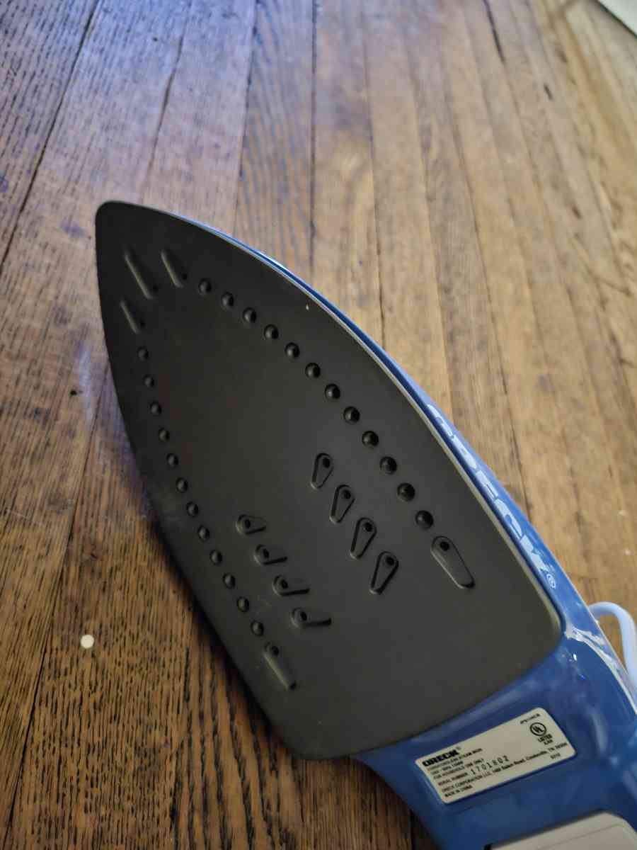 oreck steam iron cord cordless brand new - Eldorado, Illinois