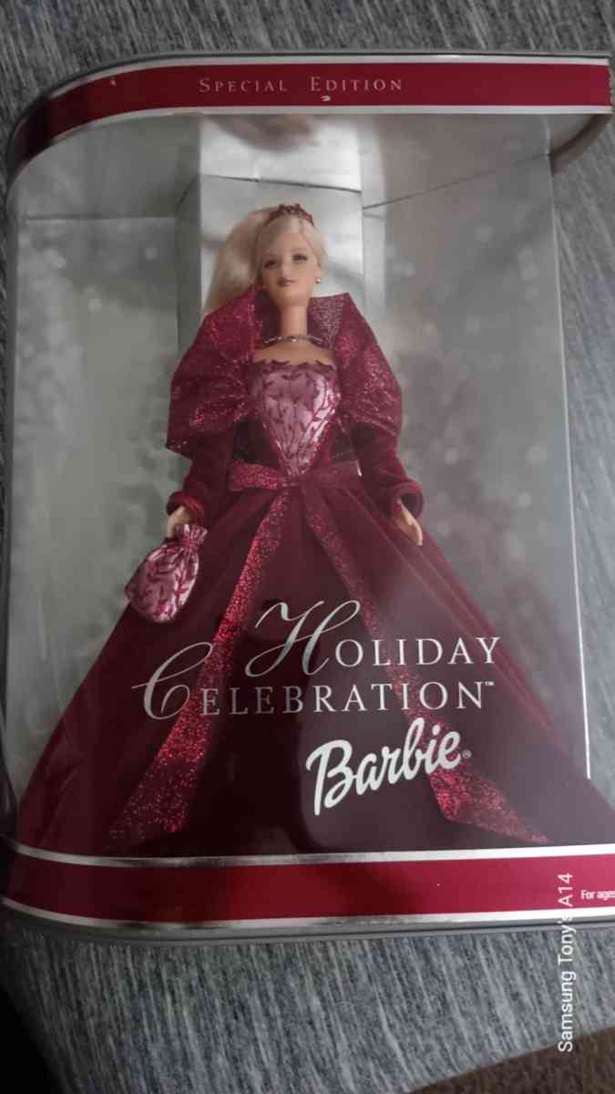 Happy holidays Vintage BARBIE SET have 43 more - Glendale, Arizona - FleaMarketBay