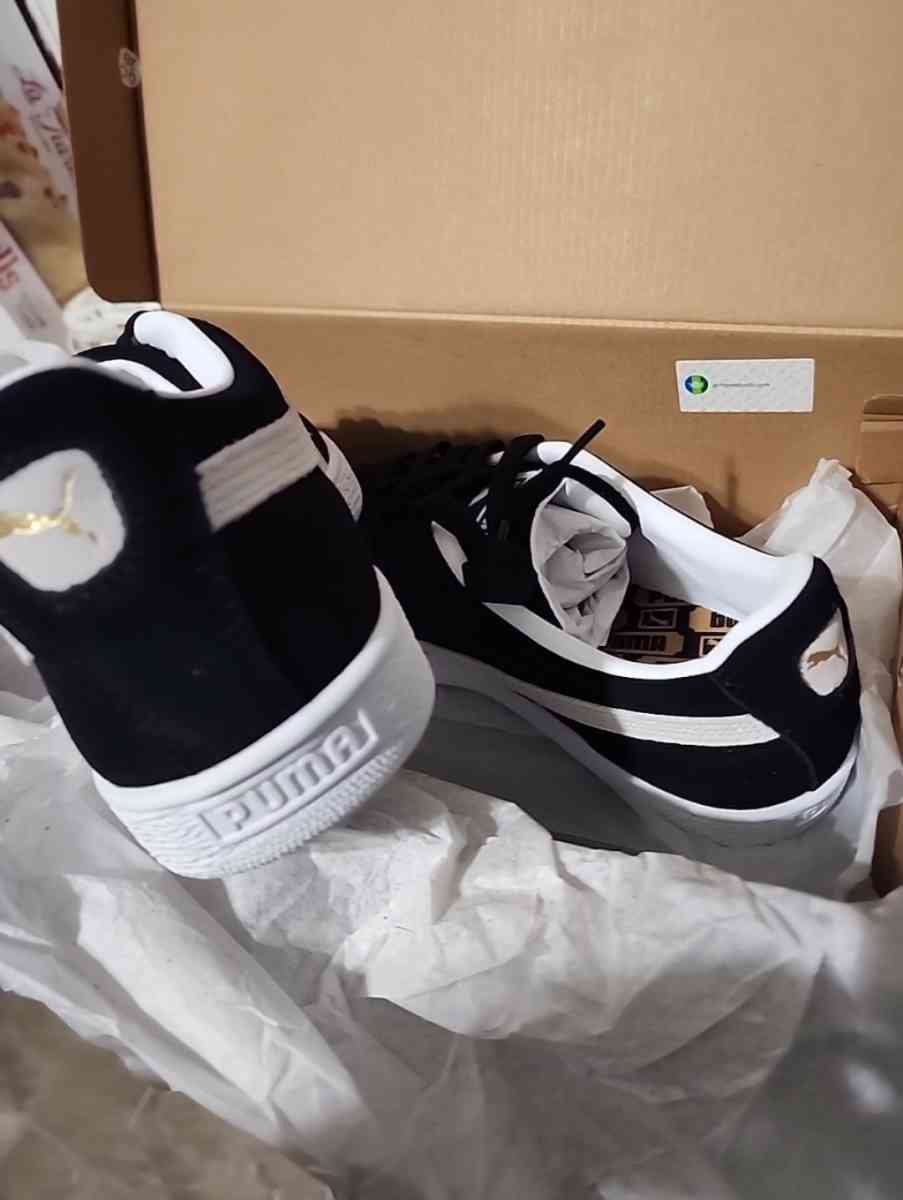Puma Suede Classic Xxi Lace Up  Mens Black Sneakers Casual - Saint Louis, Missouri - FleaMarketBay