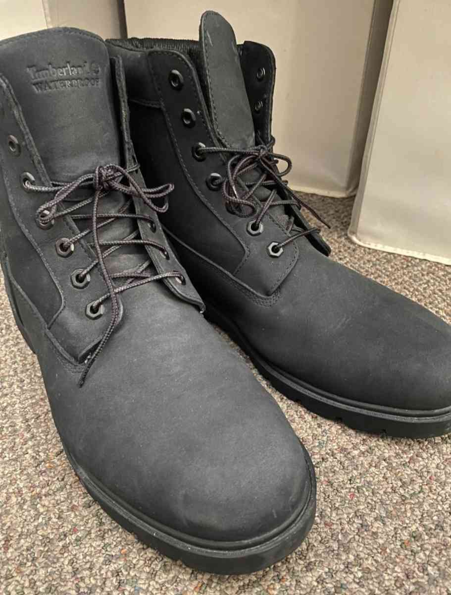 Mens Timbs size 13 JOLIET PICKUP - Joliet, Illinois - FleaMarketBay