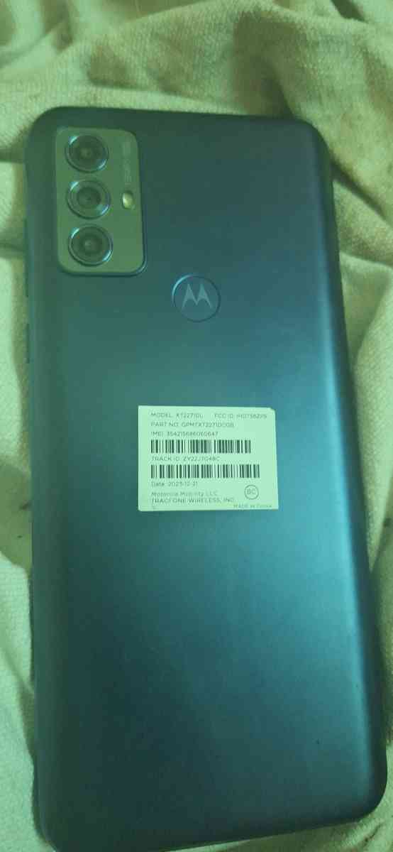 Brand New Motorola Play Smartphone - Frankfort, Kentucky - FleaMarketBay