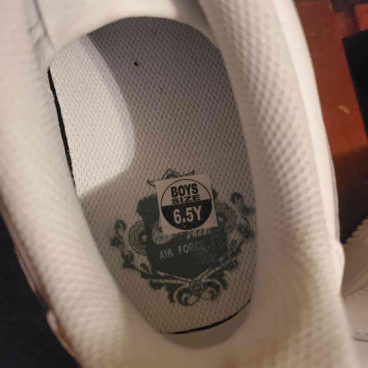 Air force 1 sneakers - Plant City, Florida - FleaMarketBay