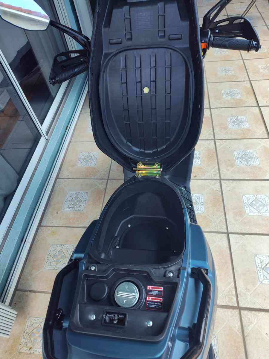 SCOTER 150 CC - Miami, Florida - FleaMarketBay