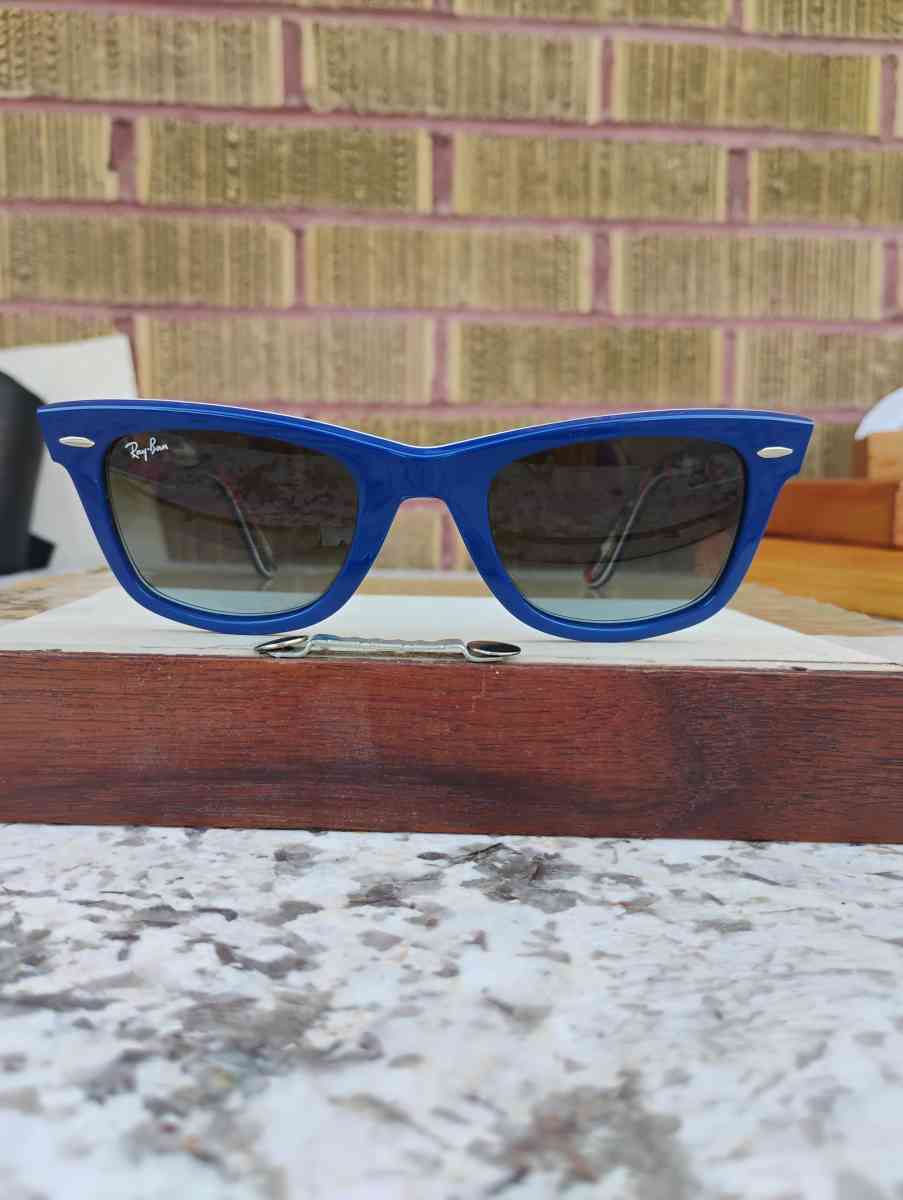 RayBan Wayfares Sunglasses - Salt Lake City, Utah - FleaMarketBay