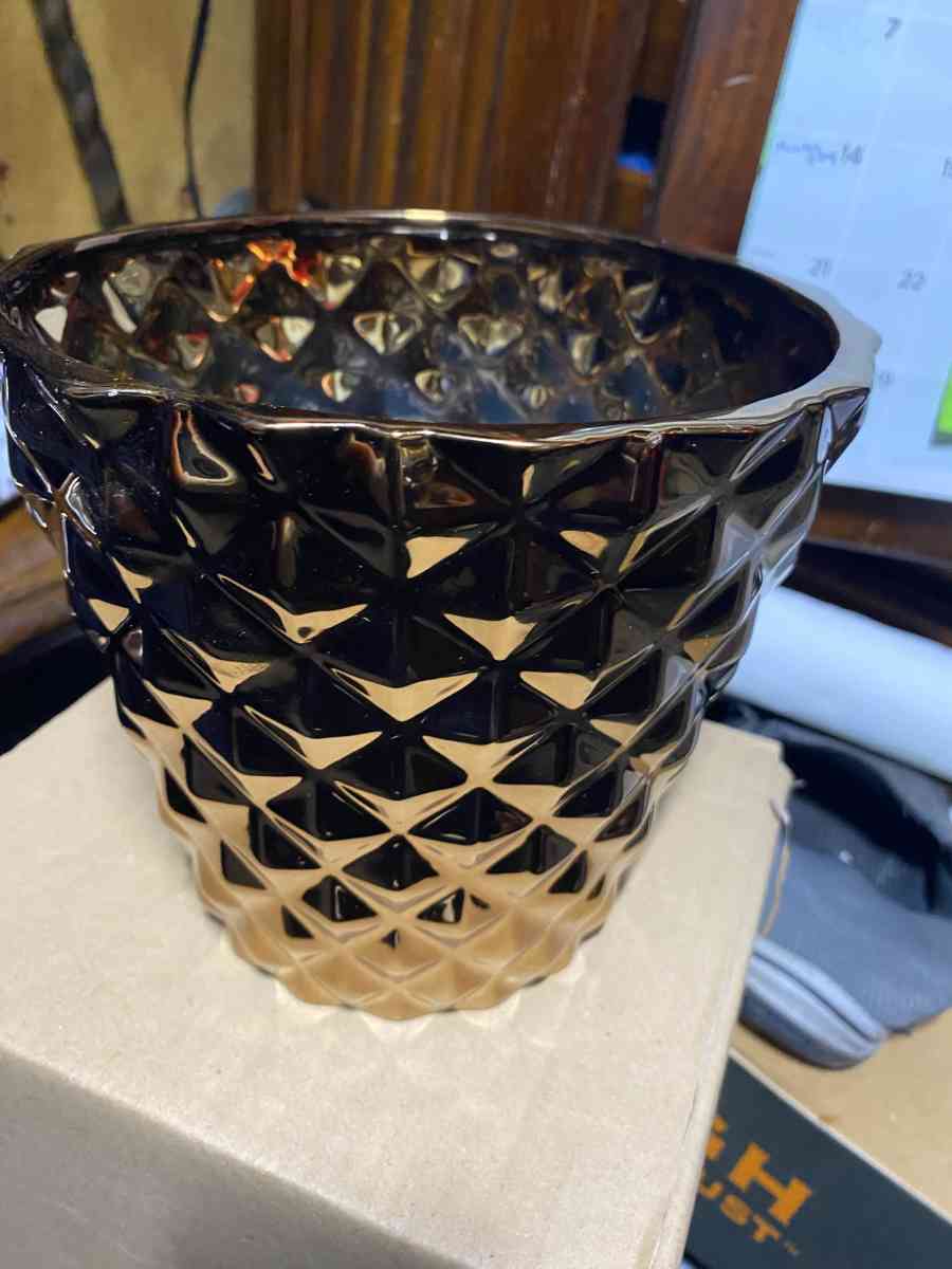 resell op New decorative Bowls DIY project flower pot - Acworth, Georgia - FleaMarketBay