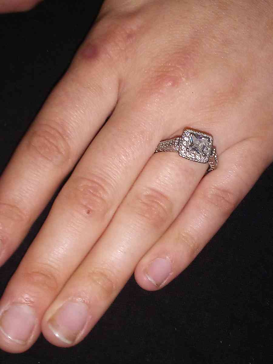 10kt diamond ring - Dallas, Texas - FleaMarketBay