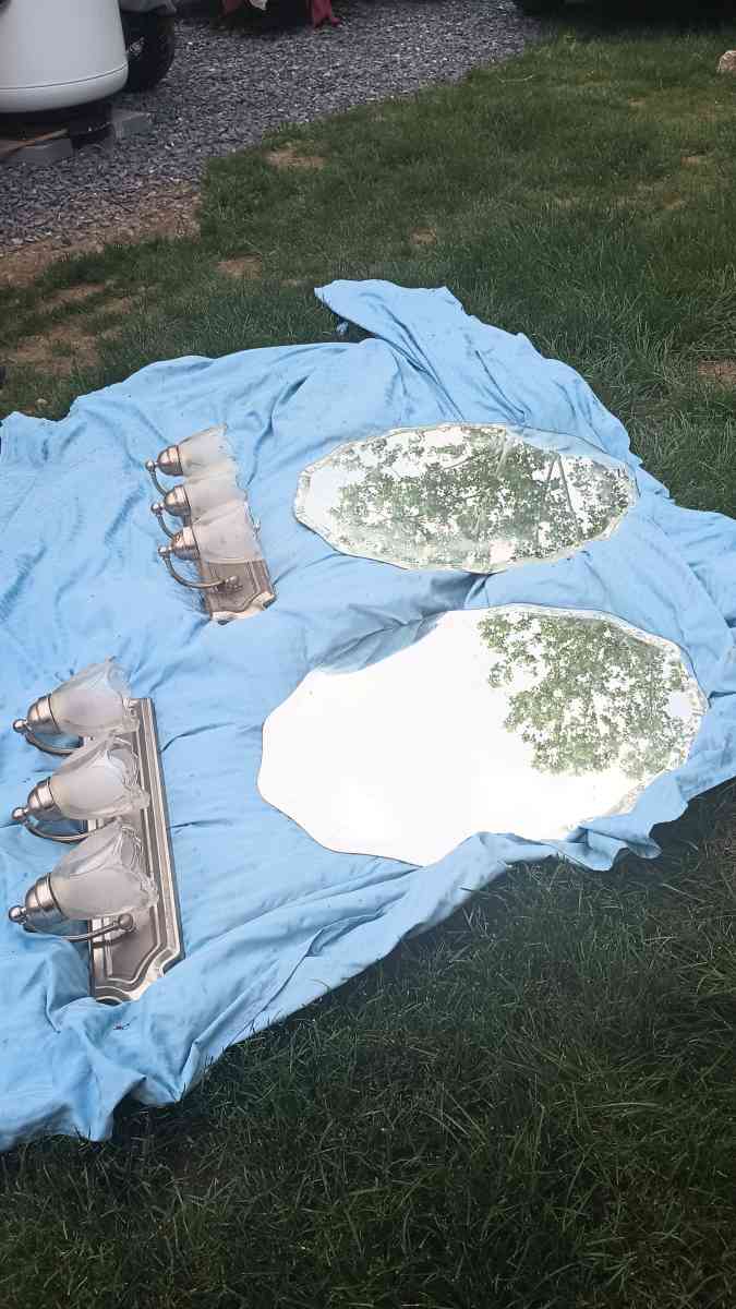 bathroom mirrors - Hedgesville, West Virginia