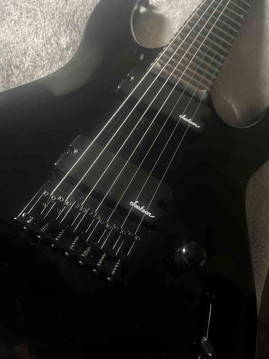 2 guitars for sale price reduced - Louisville, Kentucky - FleaMarketBay