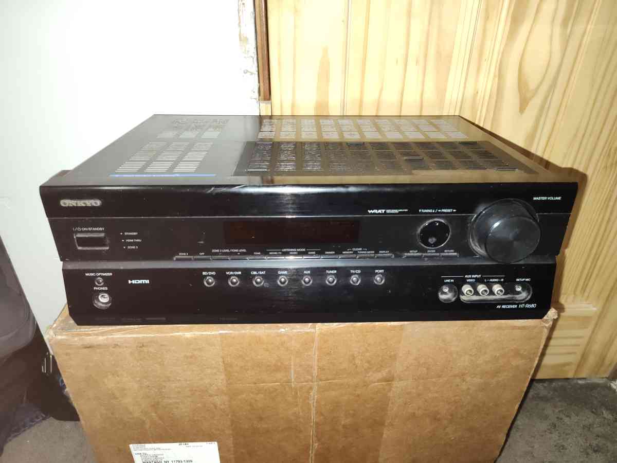 Onkyo AV ReceiverGiant Subwoofer6  varied surround sound spe - Wantagh, New York - FleaMarketBay