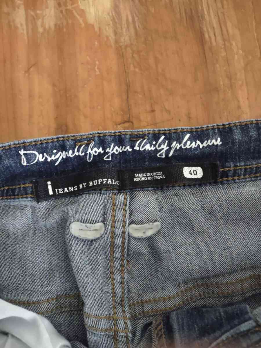 mens I  jeans by buffalo shorts - Shiloh, Georgia - FleaMarketBay