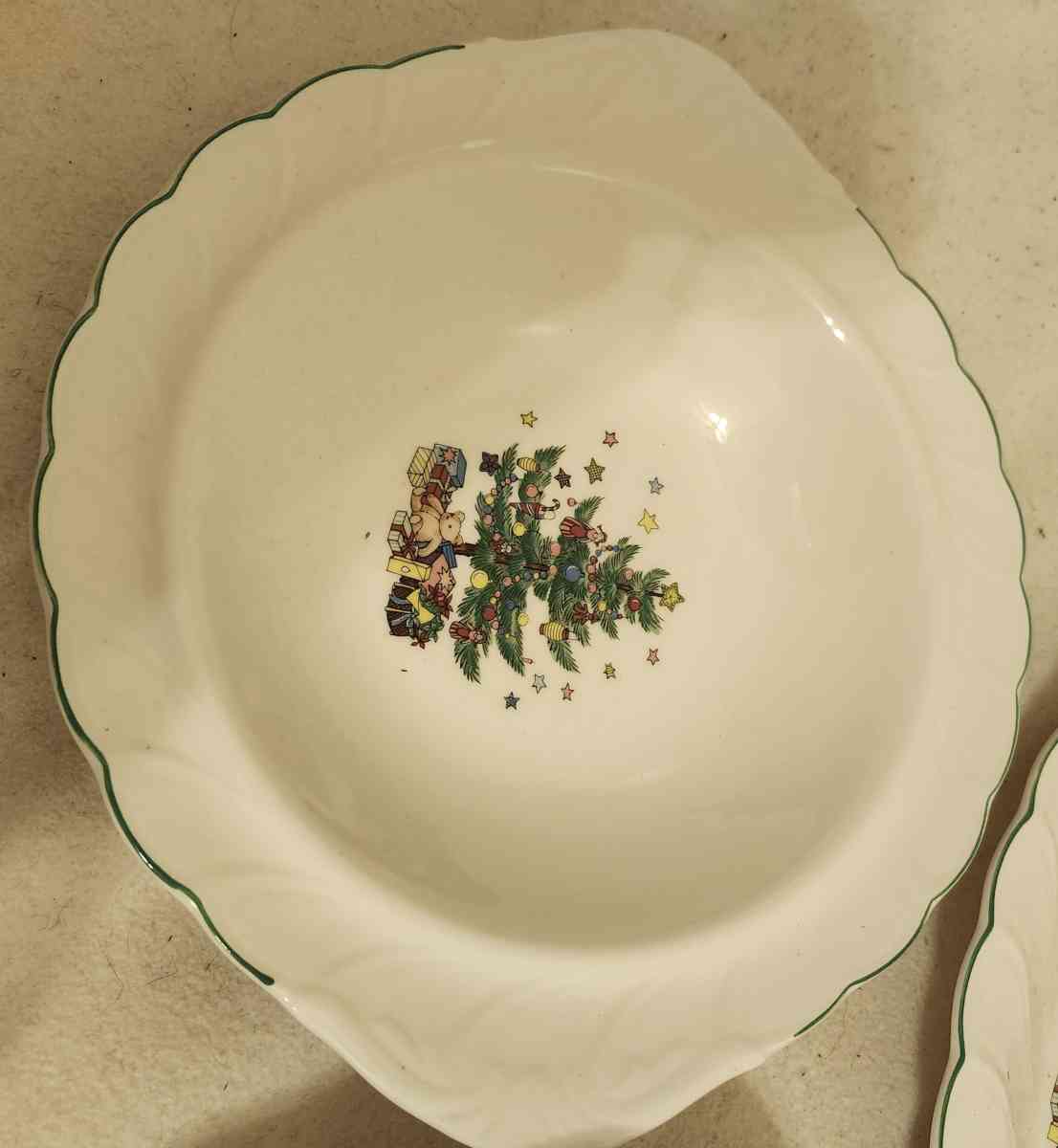 nikko brand dishwasher serving set three pieces - Eldorado, Illinois - FleaMarketBay