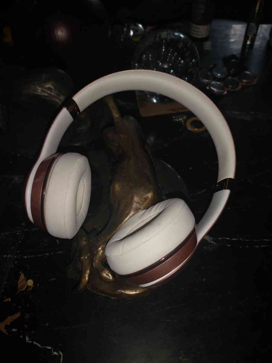 beats wireless headphones - Antioch, Tennessee