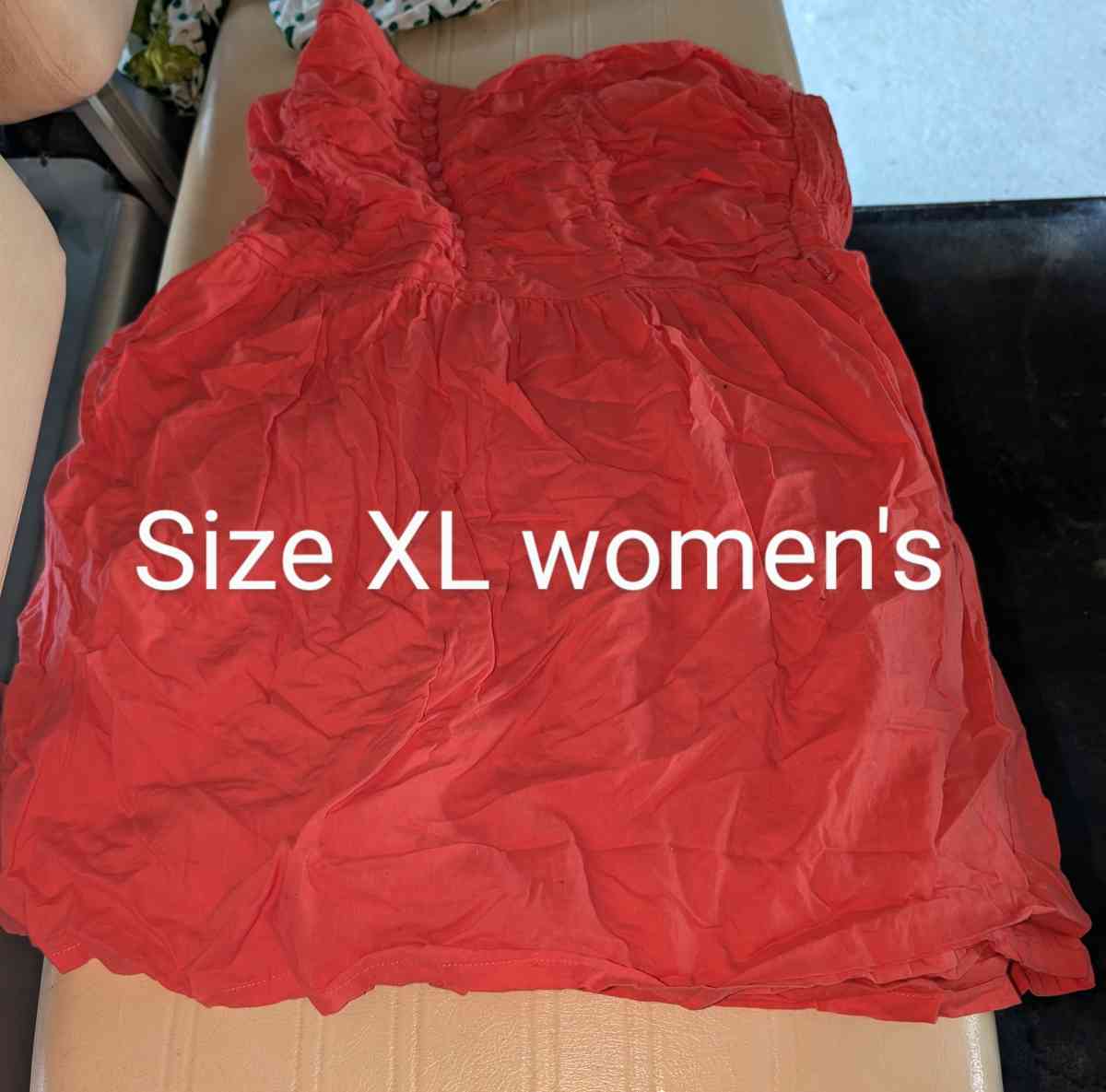 womens XL clothes - Hardin, Kentucky - FleaMarketBay