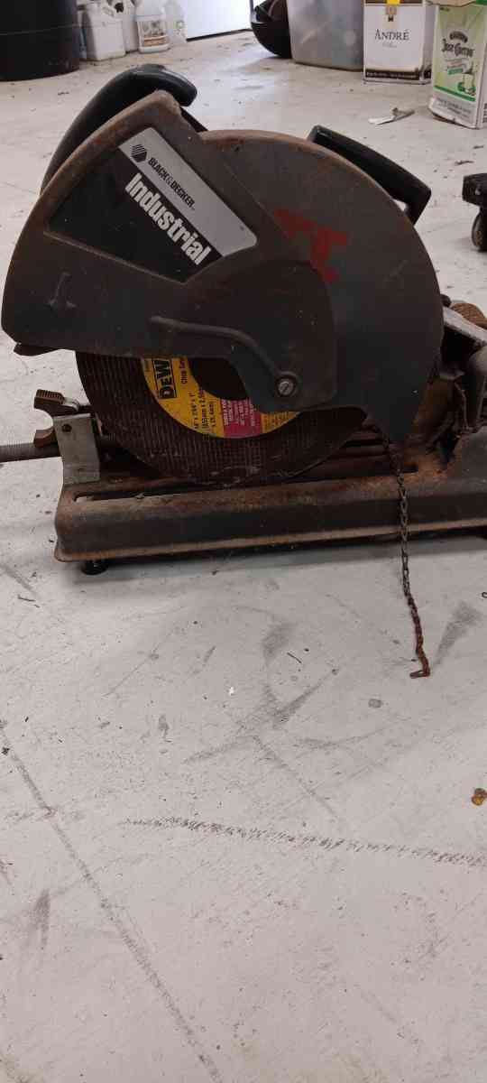 Black and decker industrial chop saw - Paige, Texas - FleaMarketBay