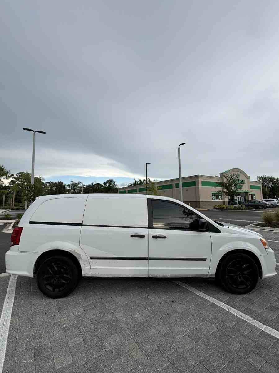 2014 dodge ram cv tradesman - Jacksonville, Florida - FleaMarketBay